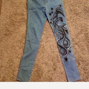HIGH WAIST CUSTOMIZED JEANS